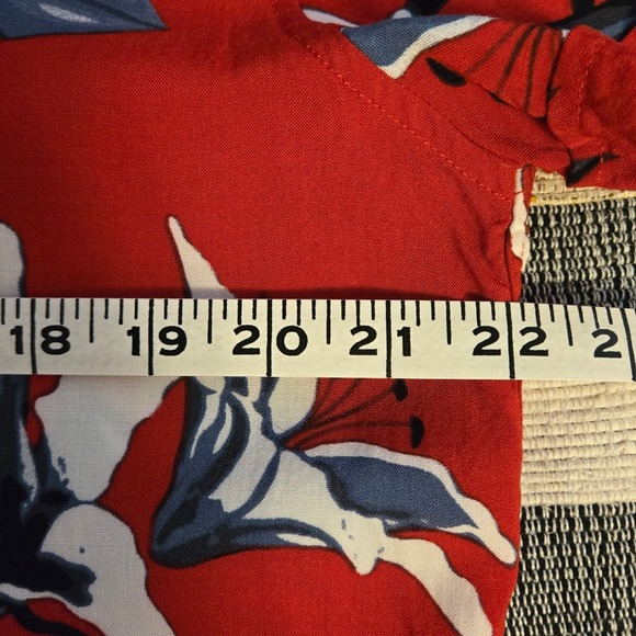 GUESS Mens Floral Viscose Short Sleeve Button Down Tropical Flowers Shirt Red XL - Picture 9 of 10